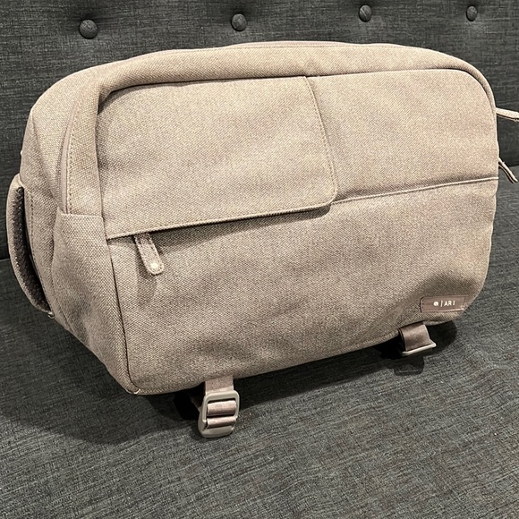 Incase Ari Marcopoulos Camera Bag - Picture 2 of 9